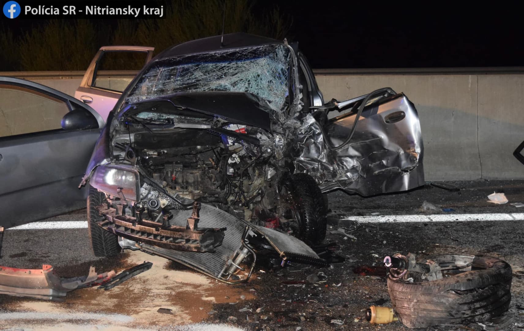 Halálos baleset: forgalommal szemben haladt a gyorsforgalmi úton a Chevrolet, frontális ütközés lett a vége (FOTÓK)