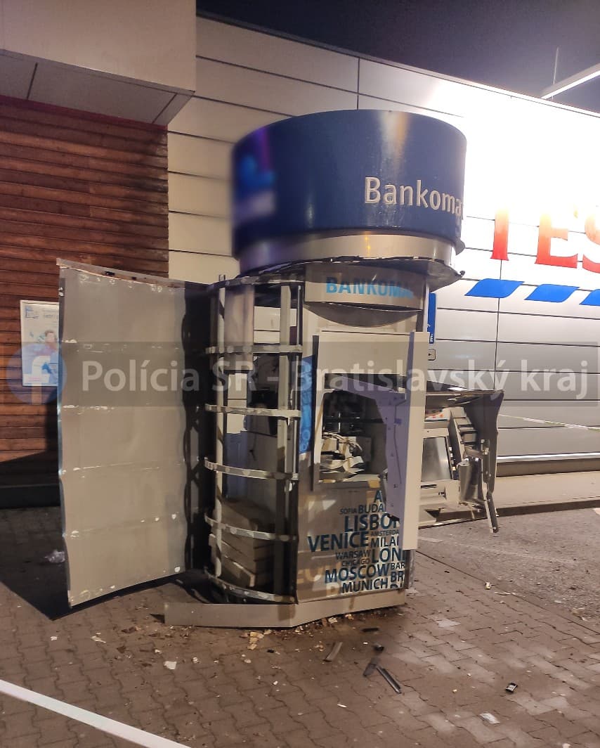 Kezd divattá válni a bankautomaták robbantása? Újabb községben fosztottak ki egyet