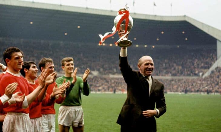 Elhunyt a Manchester United legendás ír játékosa