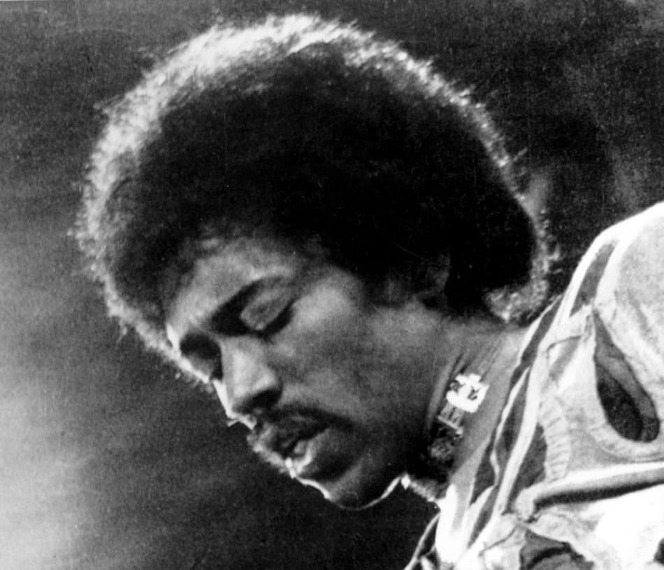 Újra egyben Jimi Hendrix kettétépett dalszöveglapja