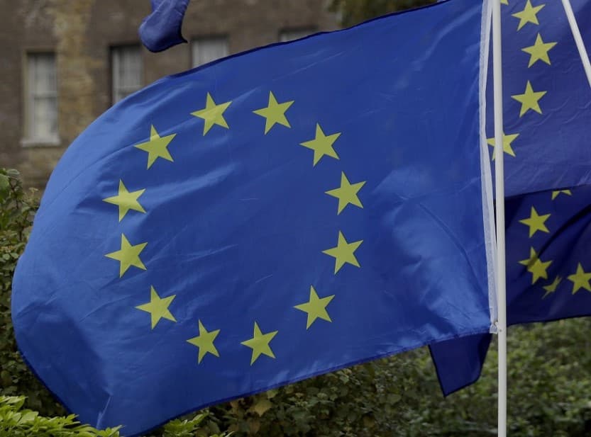 Von der Leyen: Az EU sürgősségi támogatást nyújt Ukrajnának az áram és fűtés helyreállításához