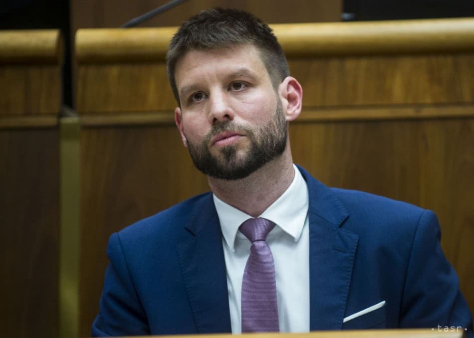 Šimečka: Amatőr dolog, hogy a pénzügyminiszter jelenti be, hogy az államháztartásunk a csőd felé tart