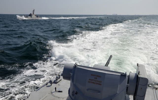 Oroszország részlegesen feloldotta az ukrán kikötők blokádját az Azovi-tengeren
