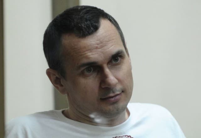 Az EU az orosz börtönben éhségsztrájkoló ukrán rendező megfelelő kezelésére szólította fel Moszkvát