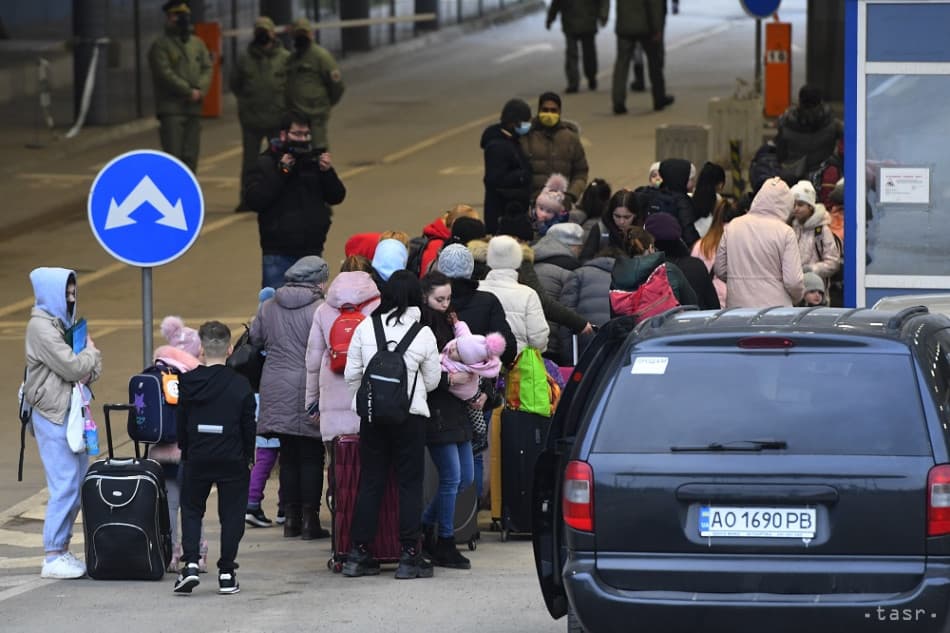 A múlt héten több mint 19 ezer ember érkezett Ukrajnából Szlovákiába