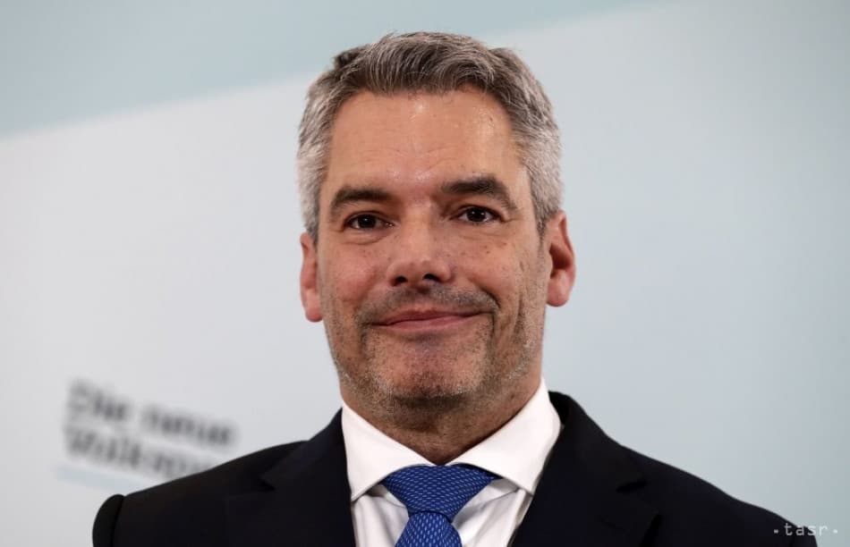 Az osztrák kancellár a palesztin elnök támogatását kérte az elhurcolt rabok kiszabadítása érdekében