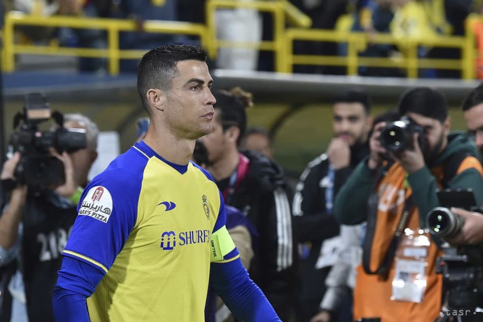 Látványos hisztit csapott Ronaldo, miután kikapott a csapata, a szurkolók csúnyán kikezdték (VIDEÓ)