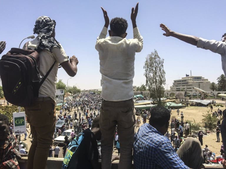 Több mint 30 ember vesztette életét a szudáni tüntetésen