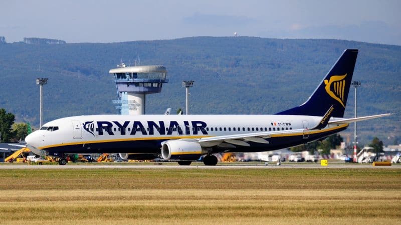 Budapesti járatokat is töröl a Ryanair