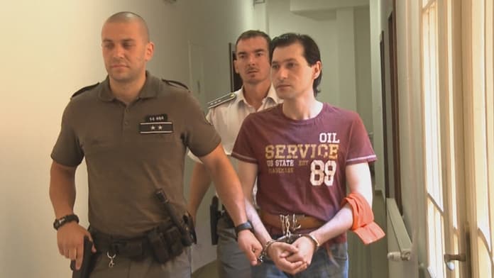 Megtört a börtönben a görög gyilkos: azt állítja, ő egyáltalán nem volt brutális, amikor 17 késszúrással végzett szlovákiai barátnőjével