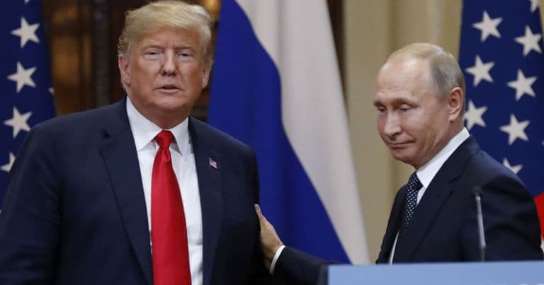 A Kreml bizonygatja, hogy Putyin nem manipulálja Trumpot