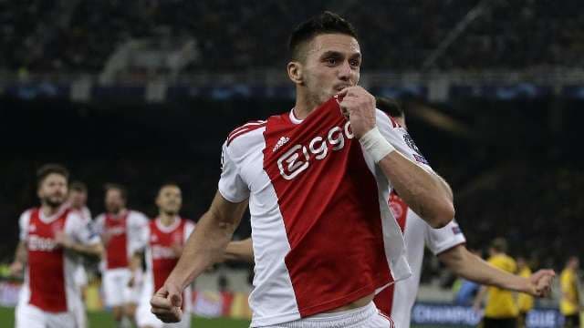 Az Ajax Amsterdam szerb középpályása élete meccséről beszélt, a Real edzője nem akar lemondani