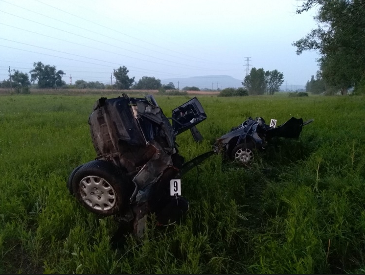 Szörnyű baleset Esztergomnál: darabjaira szakadt az autó, egy férfi életét vesztette