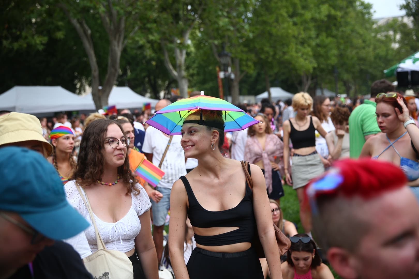 Megérkeztek a Szabadság térre a Budapest Pride résztvevői