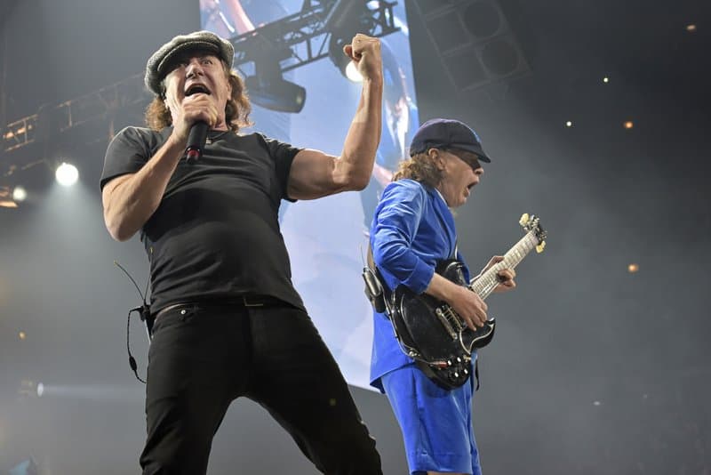 Hat év után új stúdiólemezt dobott piacra az AC/DC 
