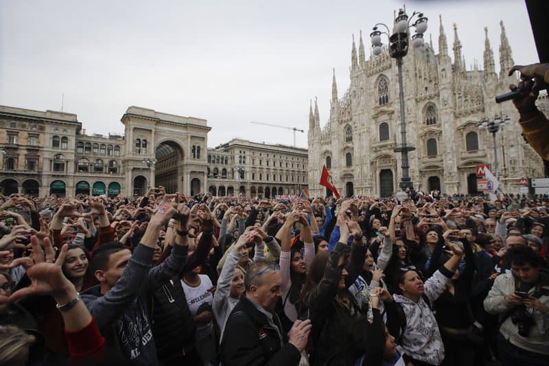 A rasszizmus ellen tüntettek Milánóban