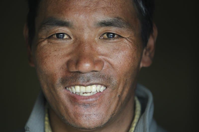 Világrekordnak számító 23. alkalommal mászta meg a Mount Everestet egy serpa
