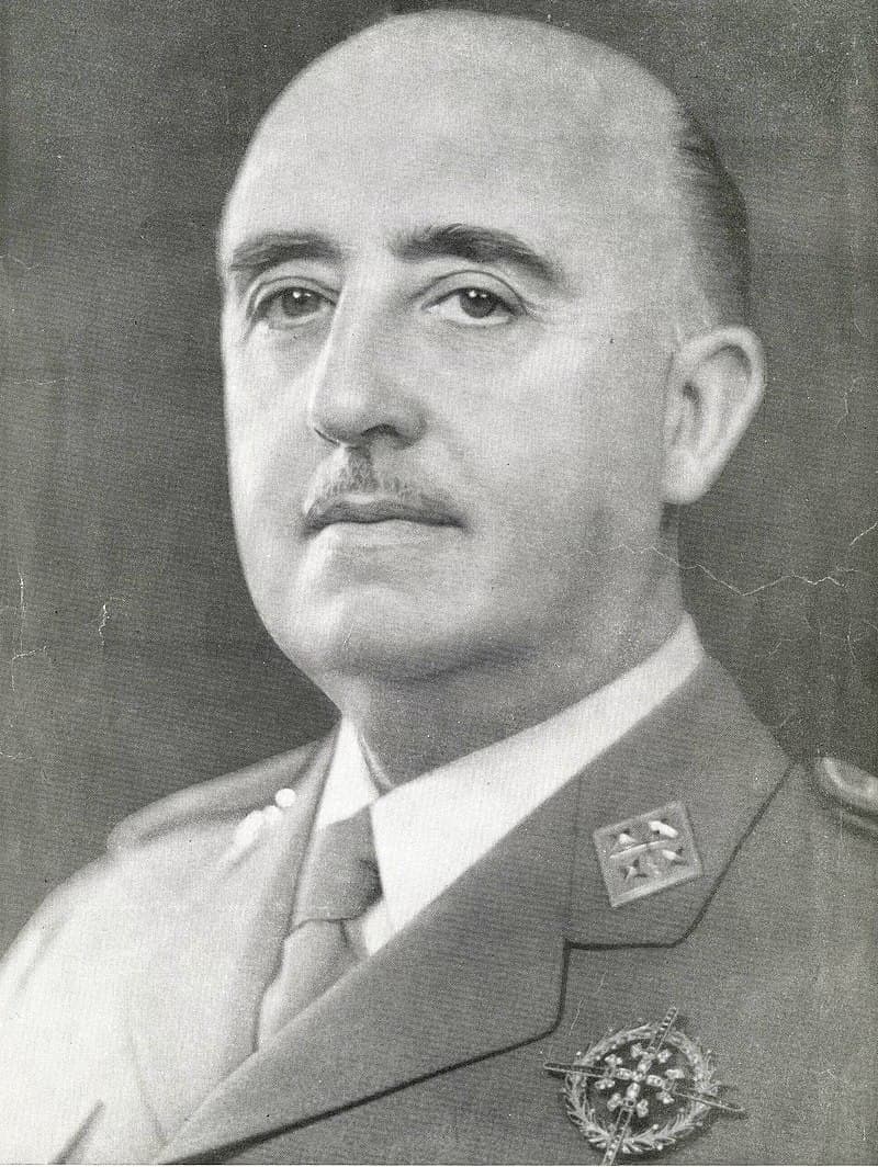 Szigorú biztonsági intézkedések mellett kezdődött meg Franco tábornok exhumálása