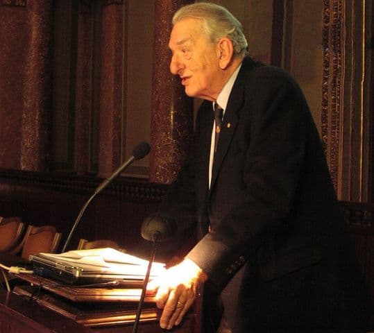 Elhunyt Oláh György Nobel-díjas kémikus