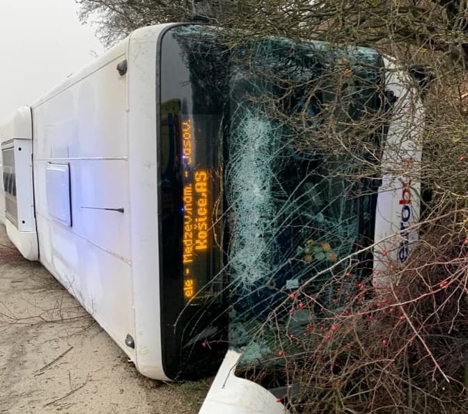 A rendőrség eljárást indított a jászói buszbaleset ügyében