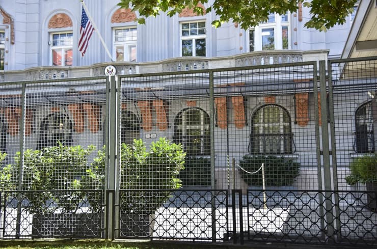 Nem fizet bérleti díjat az amerikai nagykövetség Pozsonyban, nem tetszik nekik az épület homlokzata