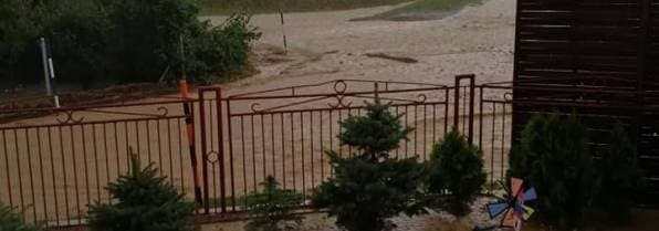 Brutális viharok tombolnak az országban, több falut elárasztott a víz  (VIDEÓ)