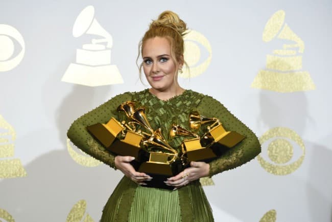 Grammy-díj – Adele vitte a pálmát a zenei díjátadón