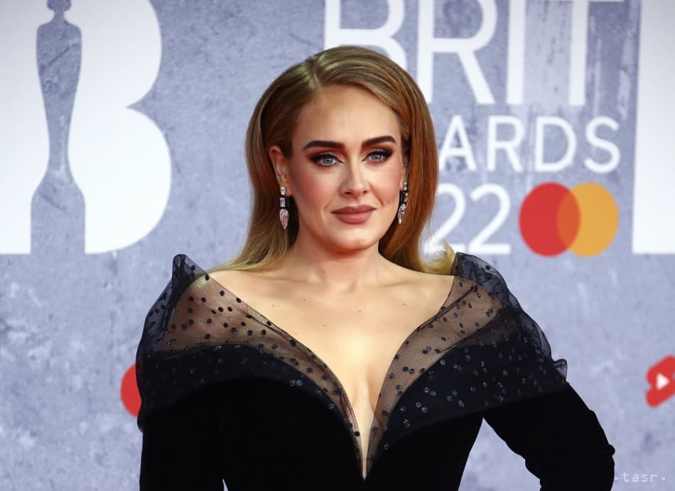 Adele nyerte a három fődíjat a Brit Awards zenei díjátadó gálán