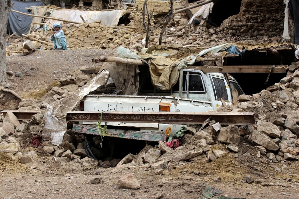 Járvány törhet ki az afganisztáni földrengés túlélői között