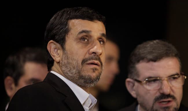 Hivatalosan is jelöltette magát Mahmúd Ahmadinezsád iráni elnöknek