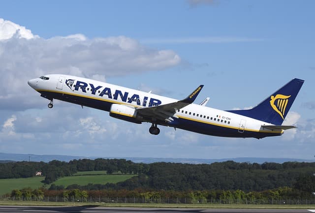 Sztrájkok ellenére is forgalmi rekordot ért el tavaly a Ryanair