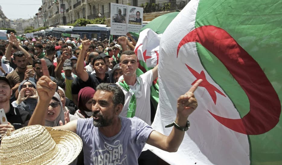 Algéria még mindig bánatpénzt követel Franciaországtól a gyarmatosítás miatt