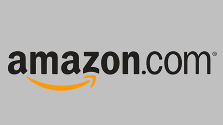 Az Amazon bombakészítéshez használt alapanyagokat ajánl a vásárlóinak – vizsgálat indul az ügyben