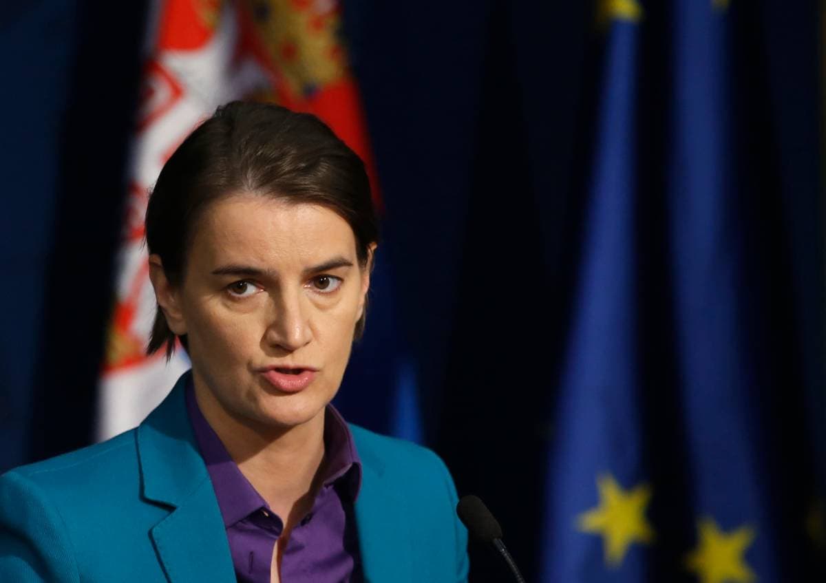 Gyermeke született a leszbikus szerb miniszterelnöknek és élettársának