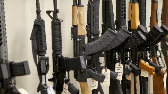 Jóváhagyta a parlament az új-zélandi fegyvertörvény szigorítását