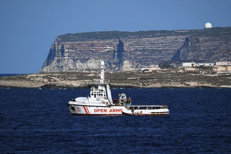 Több mint hetven menedékkérőt vett fedélzetére az Open Arms hajó