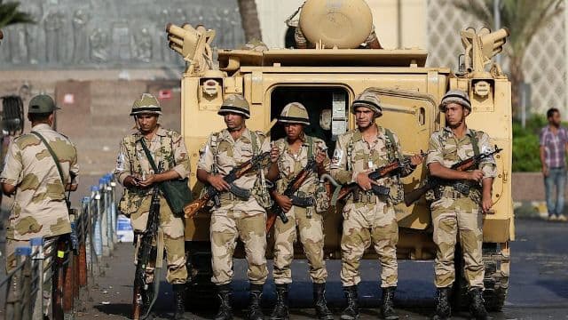 Négy iszlamista szélsőségessel végzett az egyiptomi rendőrség