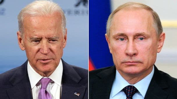 Biden szankciókat jelentett be Oroszország ellen, Washington tíz orosz diplomatát utasít ki