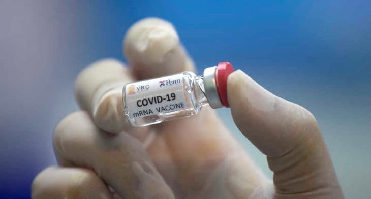 Engedélyezték a harmadik vakcina tesztelését Oroszországban