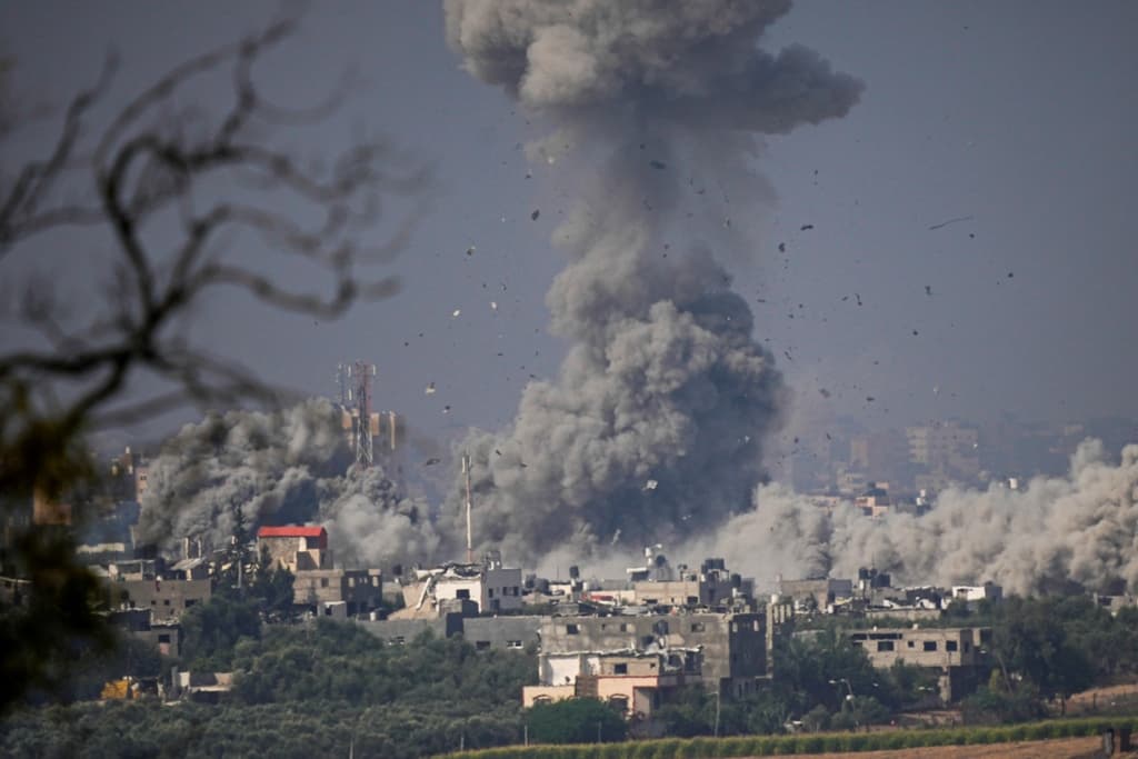 Izraeli légicsapás érte a szíriai hadsereg egyik támaszpontját, többen meghaltak
