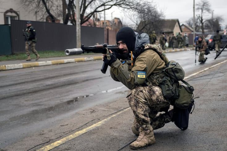 Ismét lakott területeket lőttek Harkiv megyében az orosz erők
