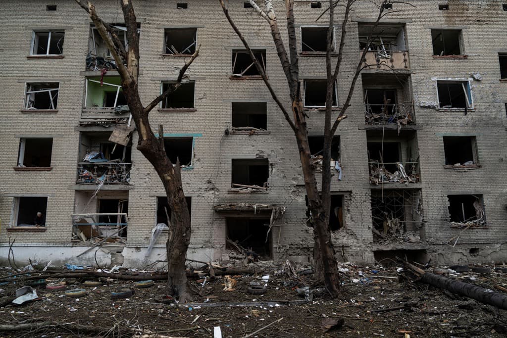 Orosz rakétatámadás érte Csernyihiv városát, többen meghaltak