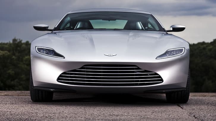 Elárverezik James Bond Aston Martinját