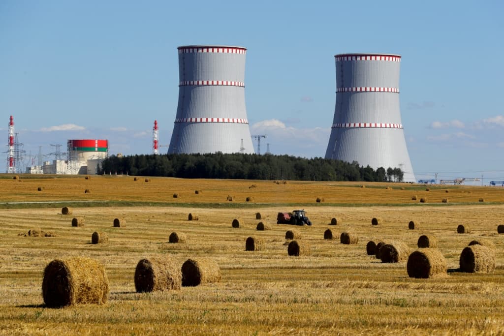 Fehéroroszországban le kellett állítani az oroszok által épített új atomerőmű egyik blokkját