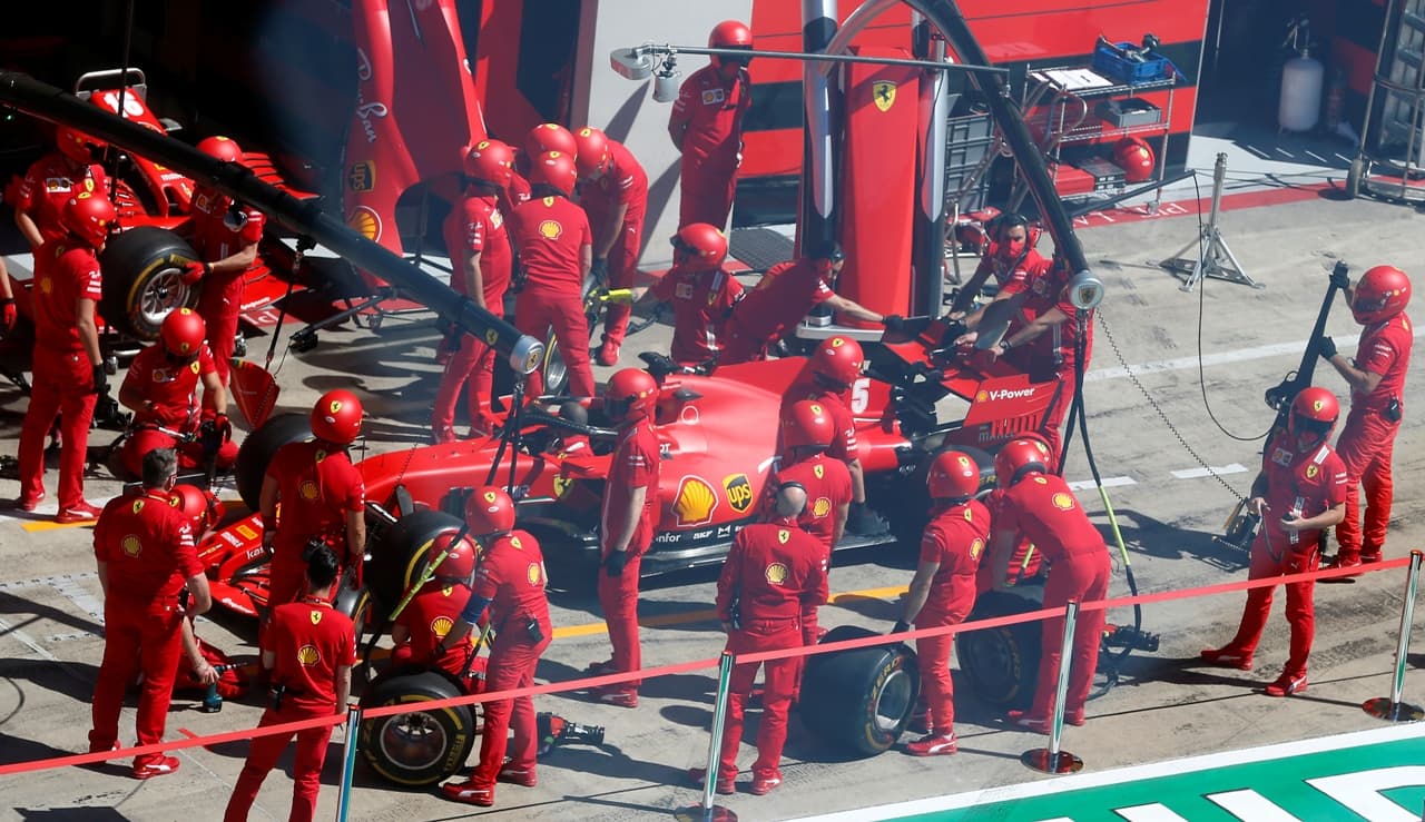 FORMA-1: Nem tartotta be a Ferrari a koronavírus miatt hozott intézkedéseket
