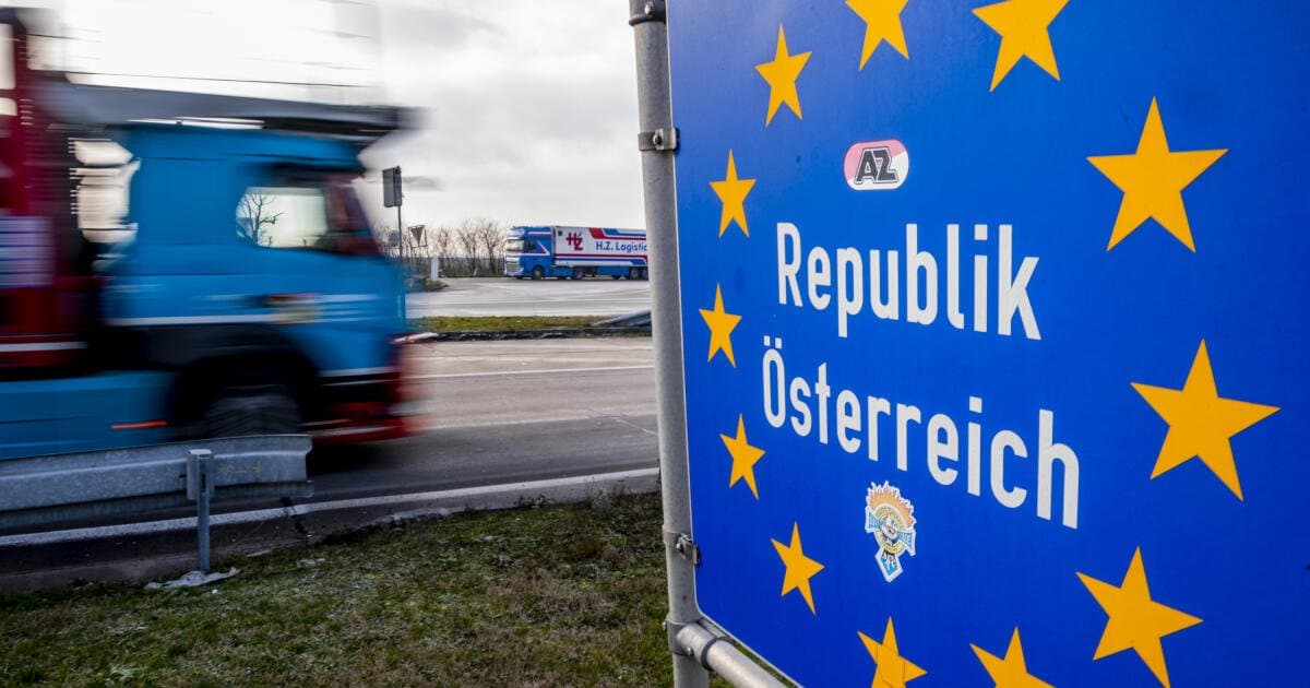 Ausztria szigorította belépési feltételeit a határain, a beoltottakat is érinti