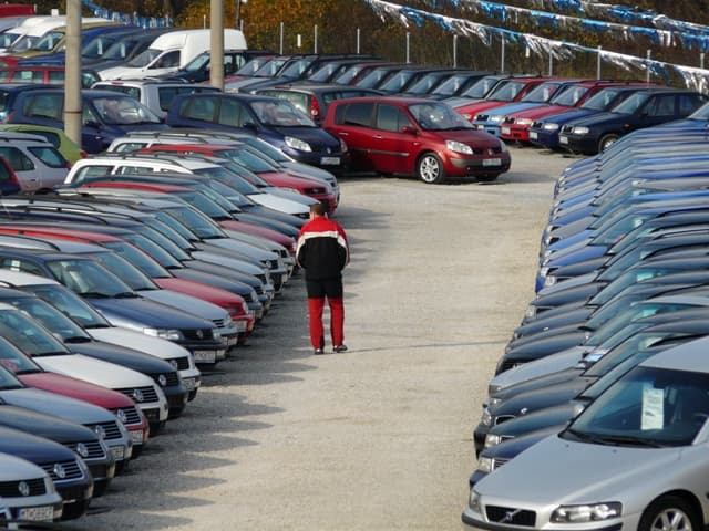 Egyre népszerűbbek a használt kocsik, ilyen autót vásároltak tavaly a legtöbben Szlovákiában