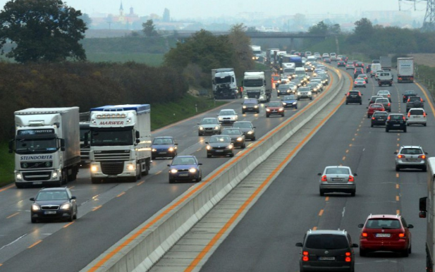 Nem kísérleteznek többé a 140 kilométeres sebességkorlátozással az osztrák autópályákon