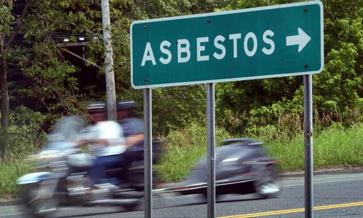 Elegük van Asbestos lakóinak a kisváros „mérgező” nevéből, változtatni akarnak