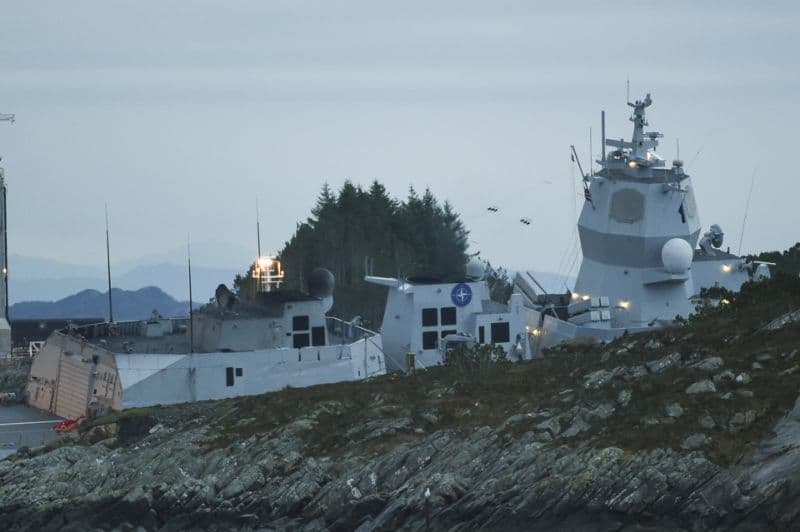 Súlyos károk keletkeztek egy norvég fregattban, miután nekiütközött egy tartályhajó